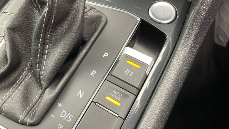 Volkswagen Tiguan 2.0 TDi 150 4Motion R-Line Tech 5dr DSG Diesel Estate